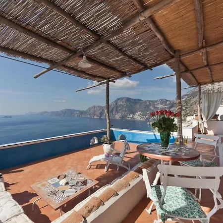 Sleeps 8 Pool Air Con Praiano