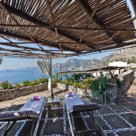 Sleeps 8 Pool Air Con Villa Praiano
