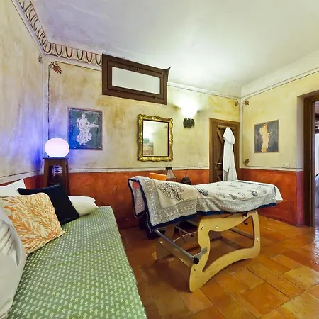 Sleeps 8 Pool Air Con Praiano